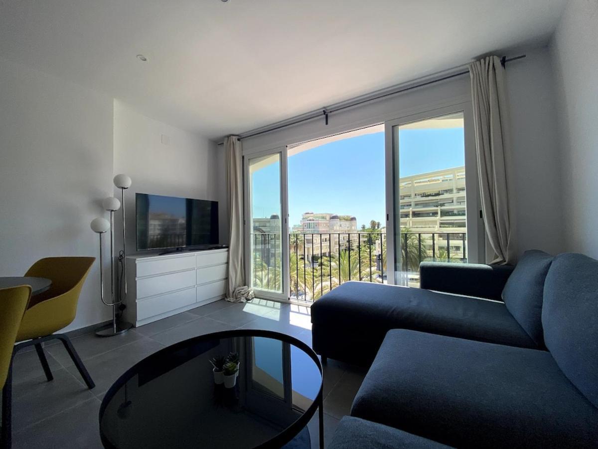 Renovated In Jardines Del Puerto * Marbella